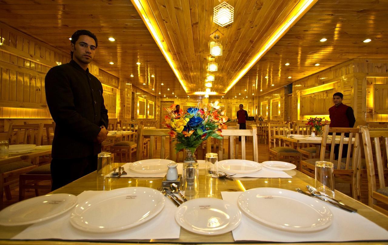 Holiday Bnb Manali Экстерьер фото